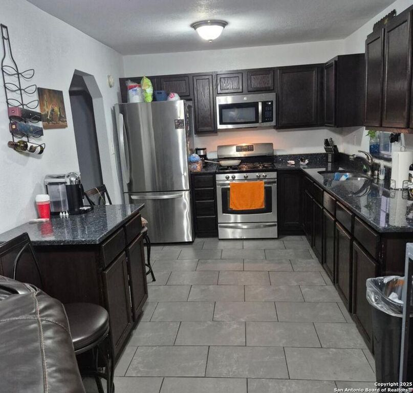 124 Mitchell St, San Antonio, TX 78210