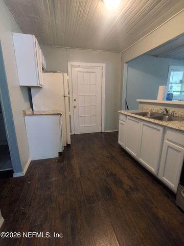 2092 BENEDICT Road, Jacksonville, FL 32209