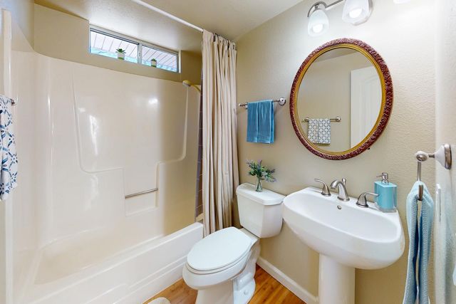 13731 Sun Forest Dr, Penn Valley, CA 95946