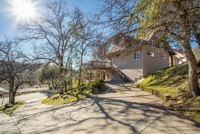 13731 Sun Forest Dr, Penn Valley, CA 95946