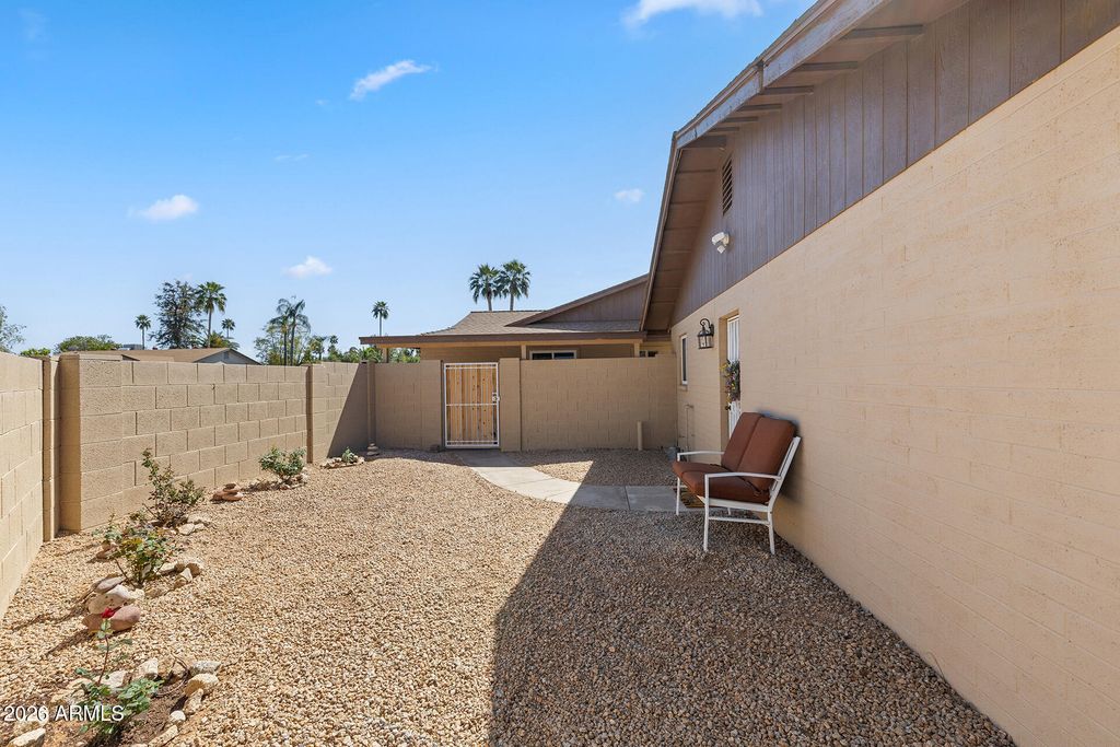 Image 23 of property listing at 14238 N 61ST Street, Scottsdale, AZ 85254