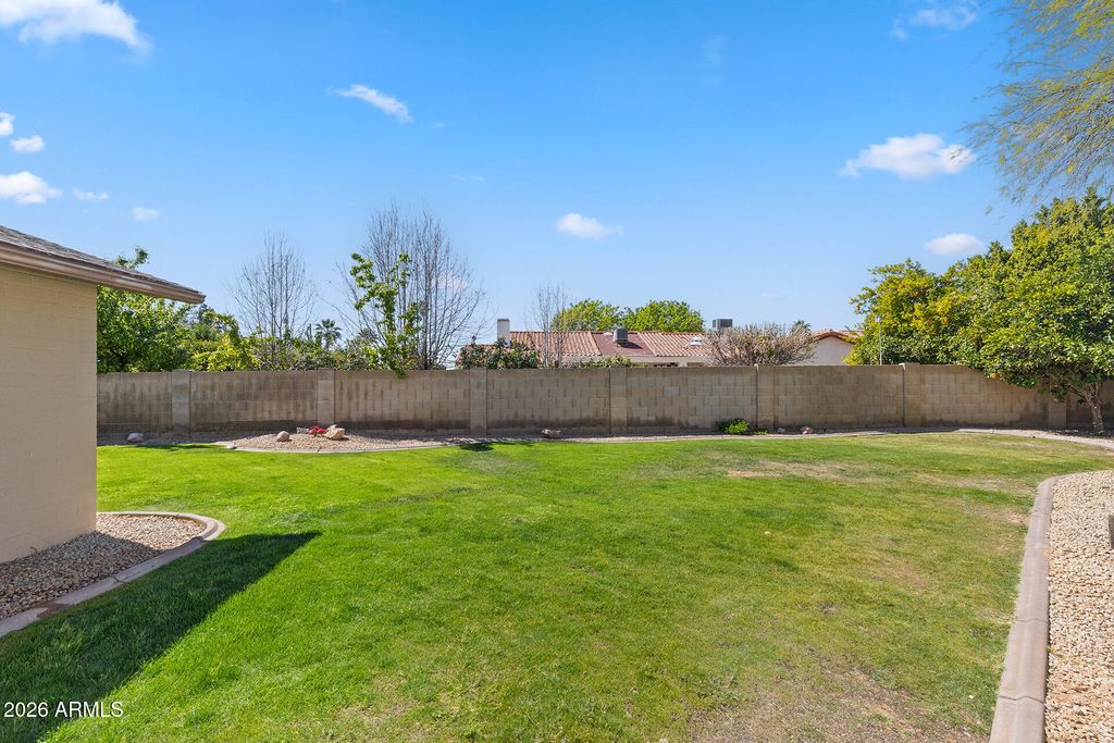 Image 34 of property listing at 14238 N 61ST Street, Scottsdale, AZ 85254
