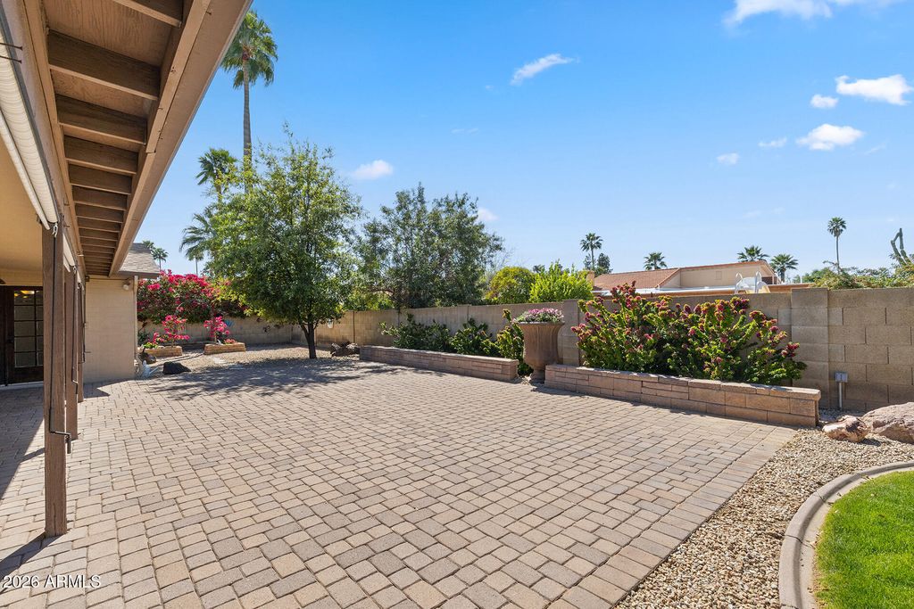 Image 39 of property listing at 14238 N 61ST Street, Scottsdale, AZ 85254