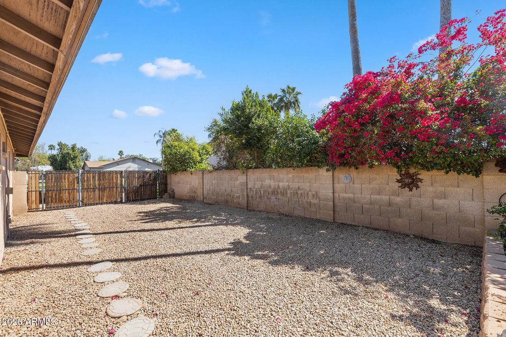 Image 45 of property listing at 14238 N 61ST Street, Scottsdale, AZ 85254