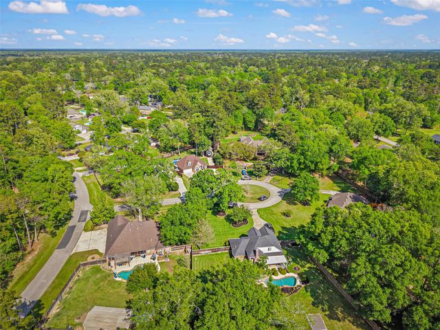 910 Apollo Street, New Caney, TX 77357