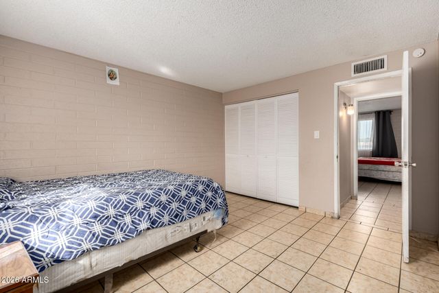 7265 W CAMELBACK Road, Phoenix, AZ 85033