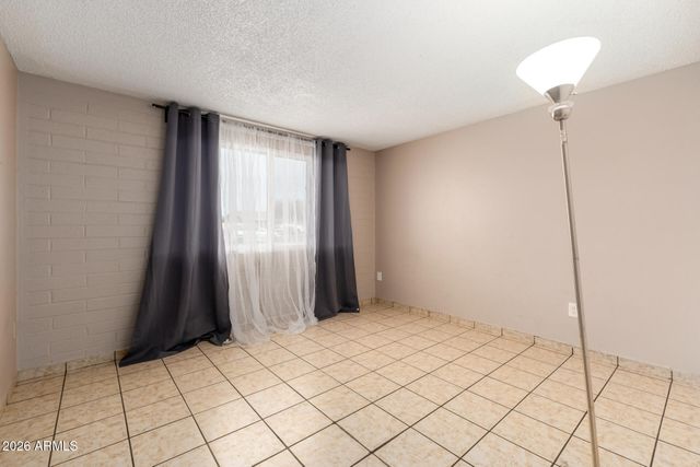 7265 W CAMELBACK Road, Phoenix, AZ 85033