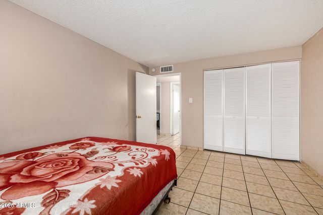 7265 W CAMELBACK Road, Phoenix, AZ 85033