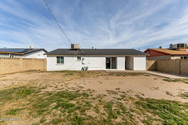 7265 W CAMELBACK Road, Phoenix, AZ 85033