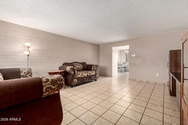 7265 W CAMELBACK Road, Phoenix, AZ 85033