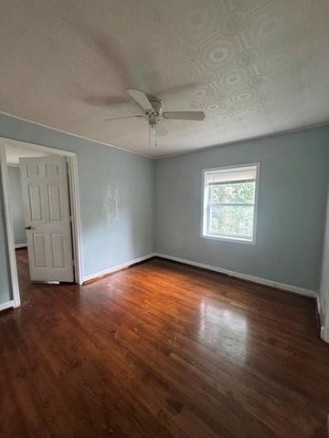 1180 E 77th Street, Kansas City, MO 64131