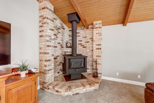 8560 Shawnee Ave, Fair Oaks, CA 95628