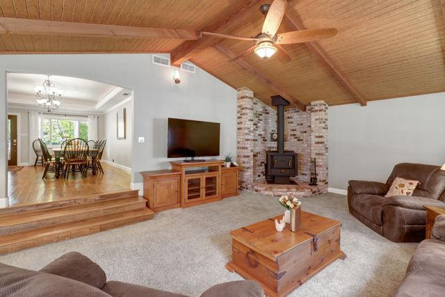 8560 Shawnee Ave, Fair Oaks, CA 95628