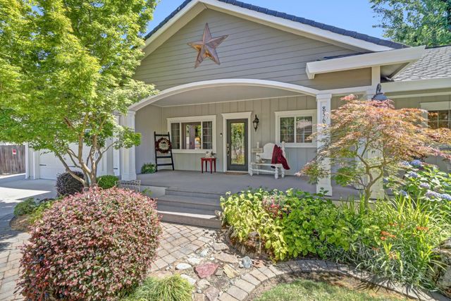 8560 Shawnee Ave, Fair Oaks, CA 95628