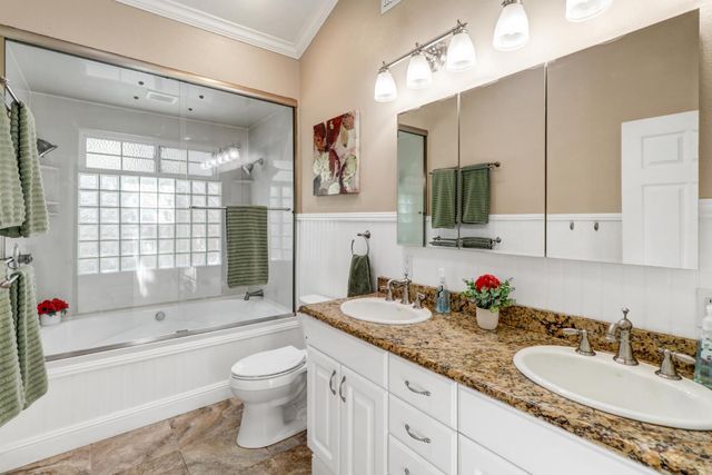 8560 Shawnee Ave, Fair Oaks, CA 95628