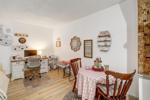 8560 Shawnee Ave, Fair Oaks, CA 95628