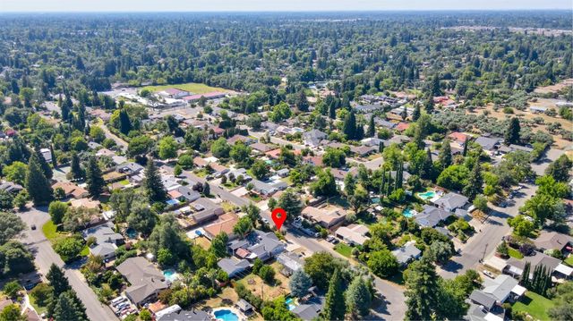8560 Shawnee Ave, Fair Oaks, CA 95628