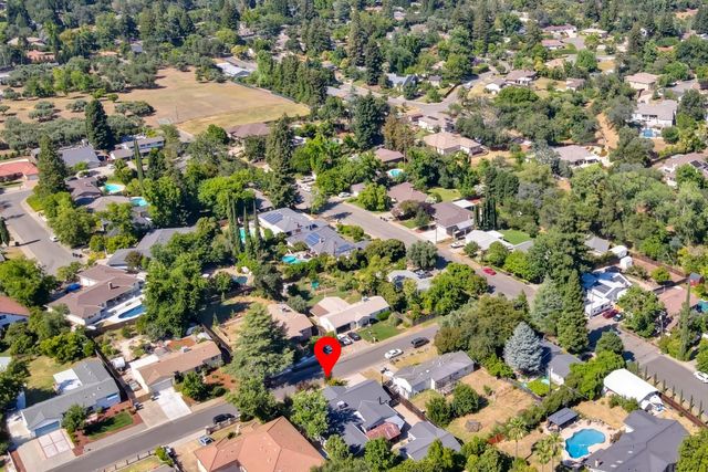 8560 Shawnee Ave, Fair Oaks, CA 95628