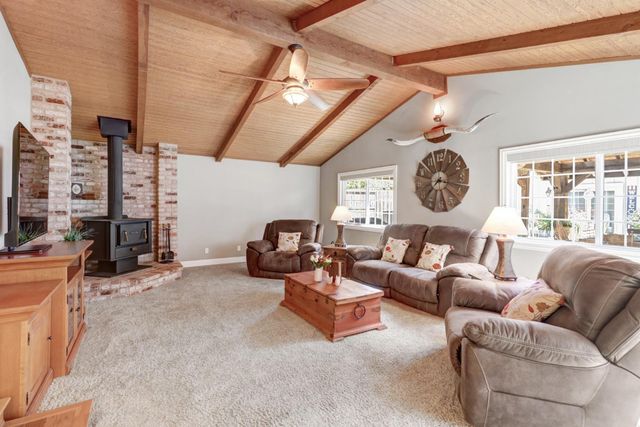 8560 Shawnee Ave, Fair Oaks, CA 95628