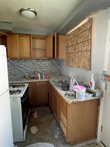 16512 Tacoma Street, Detroit, MI 48205