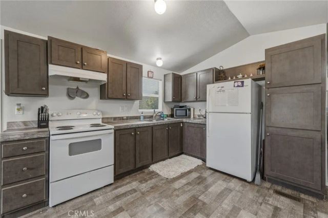 6219 Roland, Lucerne, CA 95458