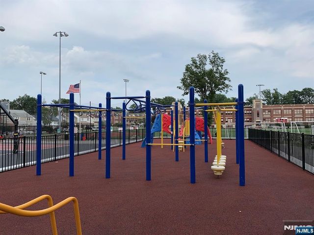 540 Highridge Avenue, Cliffside Park, NJ 07010