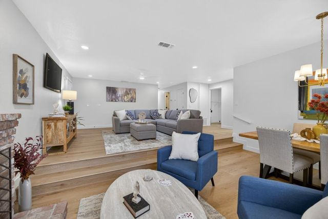 5587 Coronado Way, Rocklin, CA 95677