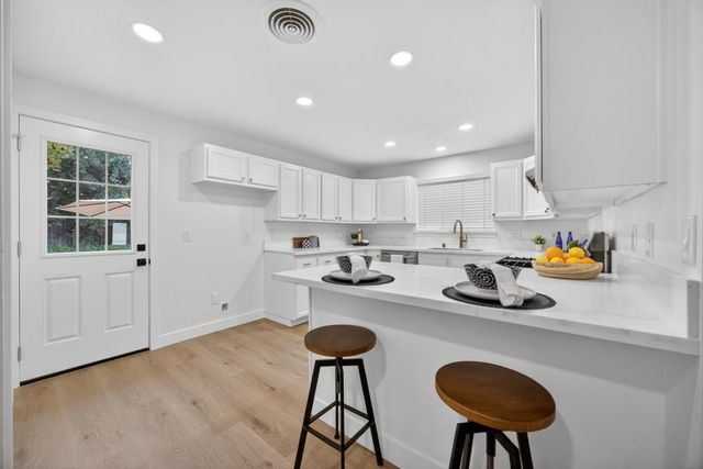 5587 Coronado Way, Rocklin, CA 95677