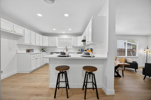 5587 Coronado Way, Rocklin, CA 95677