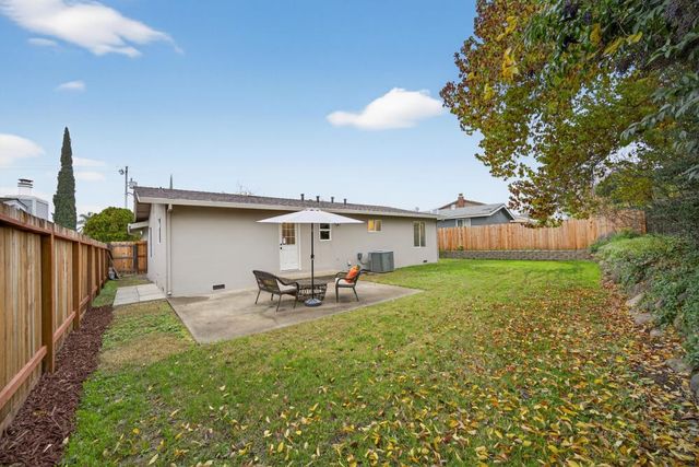 5587 Coronado Way, Rocklin, CA 95677