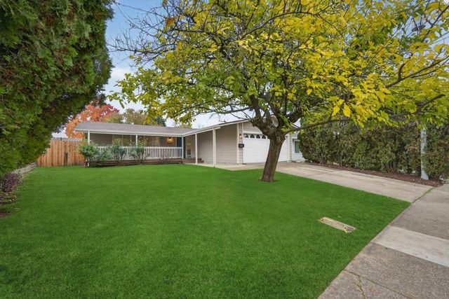 5587 Coronado Way, Rocklin, CA 95677