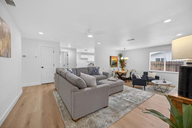 5587 Coronado Way, Rocklin, CA 95677