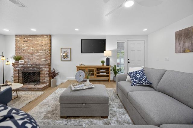 5587 Coronado Way, Rocklin, CA 95677