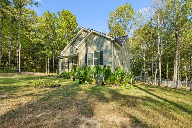 101 Cordle Ct, Charlotte, TN 37036