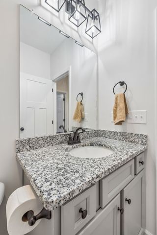 101 Cordle Ct, Charlotte, TN 37036