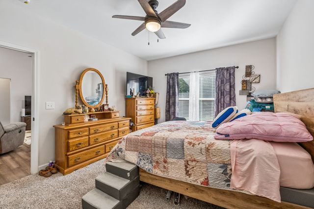 101 Cordle Ct, Charlotte, TN 37036