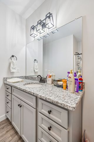 101 Cordle Ct, Charlotte, TN 37036