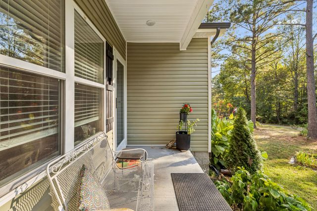 101 Cordle Ct, Charlotte, TN 37036