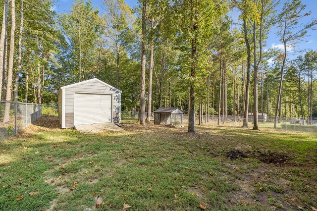 101 Cordle Ct, Charlotte, TN 37036