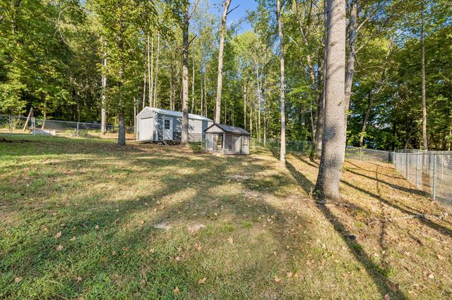 101 Cordle Ct, Charlotte, TN 37036