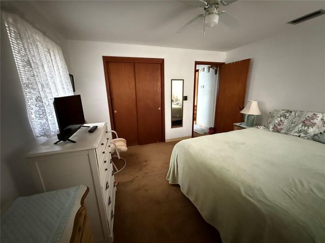 5854 9TH STREET, Zephyrhills, FL 33542