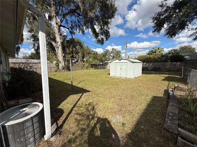 5854 9TH STREET, Zephyrhills, FL 33542