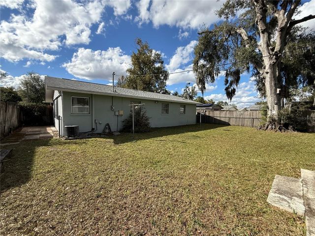 5854 9TH STREET, Zephyrhills, FL 33542