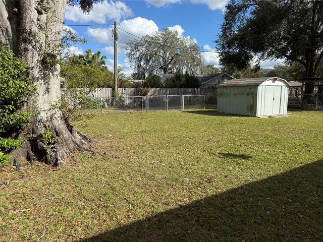 5854 9TH STREET, Zephyrhills, FL 33542