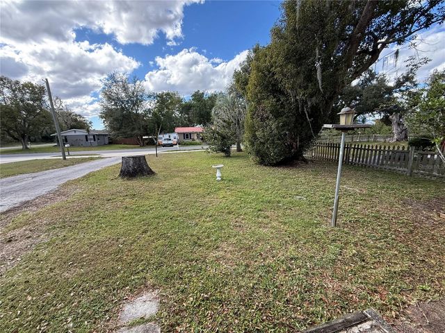 5854 9TH STREET, Zephyrhills, FL 33542