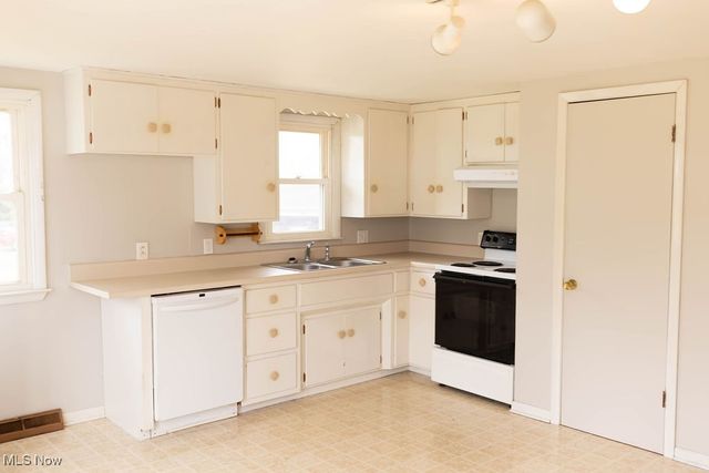 1330 James Circle 2, Zanesville, OH 43701