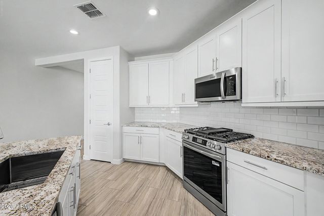 9848 E TEXAS Avenue, Mesa, AZ 85212