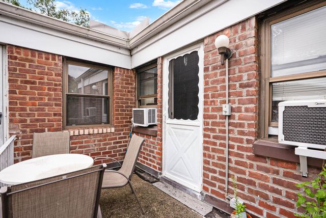 1205 Broadway F-24, Hewlett, NY 11557
