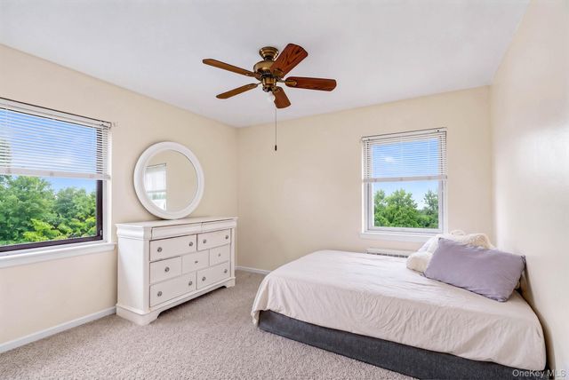 1205 Broadway F-24, Hewlett, NY 11557