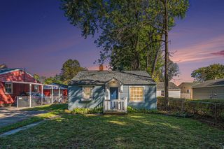 3611 Homewood Avenue, Lansing, MI 48910